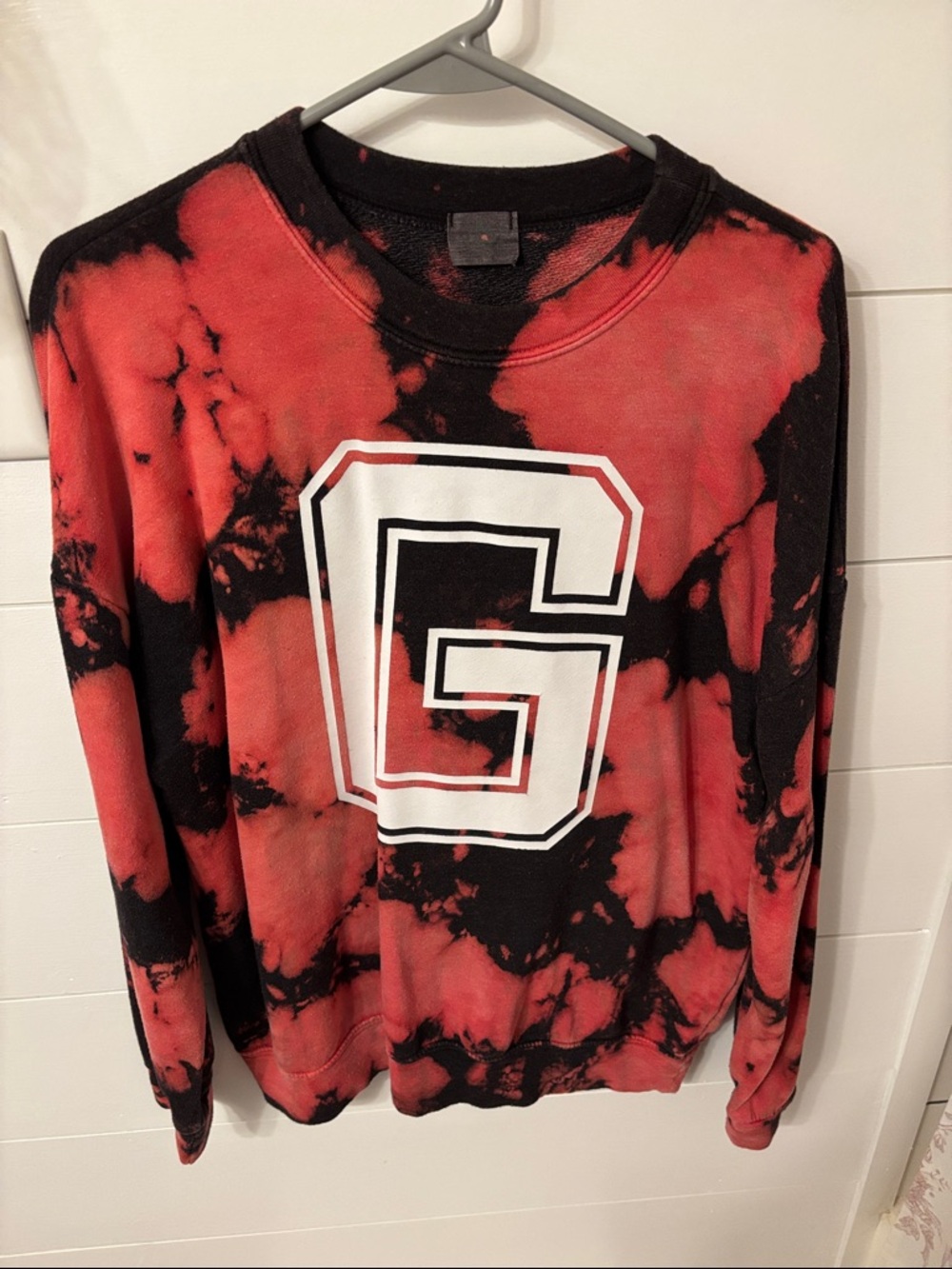 Women’s Tie-Dye Red & Black UGA Sweatshirt